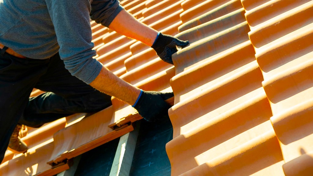 signs your roof needs repair
